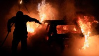 Seperti diketahui, kerusuhan ini pecah imbas dari penembakan remaja laki-laki berusia 17 tahun oleh polisi.   