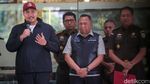 Senyum Menpora Usai Diperiksa 2 Jam oleh Kejagung