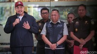 Dito juga menyebut sudah ingin segera mengklarifikasi masalah ini. Namun, beberapa hari yang lalu dia sedang dinas ke luar negeri. Ia melakukan kunjungan kerja ke Berlin. Dito mengatakan ia baru balik dari Berlin saat libur panjang Idul Adha kemarin.  