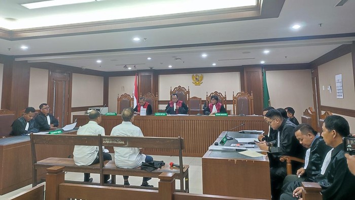 Sidang Pejabat KA Properti Manajemen Didakwa Beri Suap Rp 1,3 Miliar