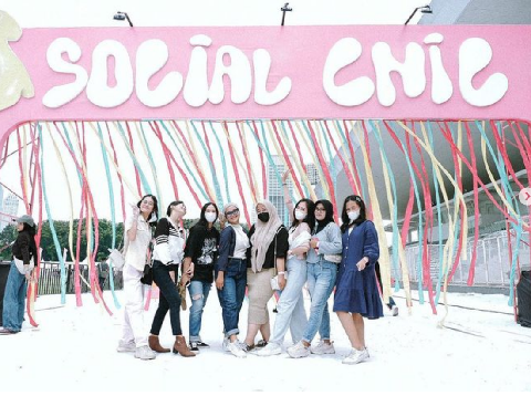 Social Chic