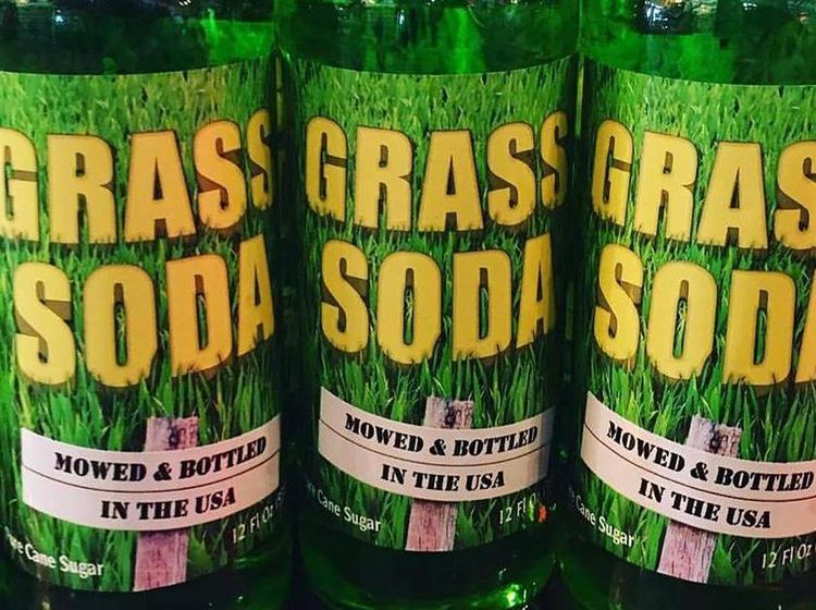 10 Minuman Soda Rasa Aneh yang Pernah Diproduksi, Berani Cicip?