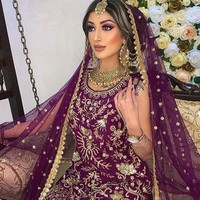 Di beberapa postingannya dia kerap menunjukkan dirinya menggunakan baju pengantin India.Foto: dok. Instagram/@sumzz.beauty