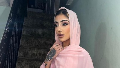8 Foto Influencer Muslim yang Digoda Amir Khan, Diminta Kirim Foto Nakal