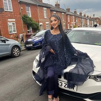 Setelah berkomentar tato, obrolan keduanya semakin intim. Sumaira kemudian mengirimkan foto dengan pakaian lengkap ke Amir Khan. Namun mantan petinju 36 tahun itu meminta Sumaira untuk mengirimkan foto yang lebih seksi lagi. Foto: dok. Instagram/@sumzz.beauty