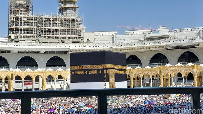Tawaf wada di Masjidil Haram