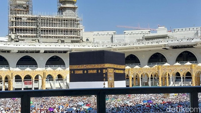 Tawaf wada di Masjidil Haram