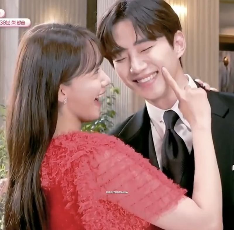 Yoona dan Junho digosipkan pacaran