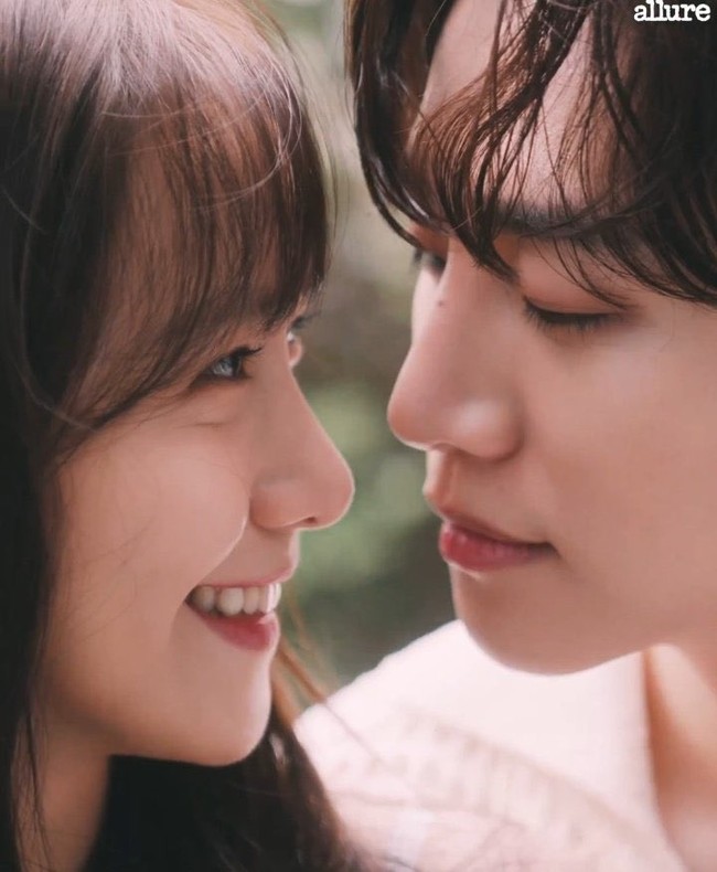 Kabar pacaran Yoona dan Junho mendapat sambutan antusias penggemar yang berharap keduanya terlibat cinta lokasi karena terlihat serasi. Foto: Instagram