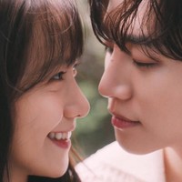 Kabar pacaran Yoona dan Junho mendapat sambutan antusias penggemar yang berharap keduanya terlibat cinta lokasi karena terlihat serasi. Foto: Instagram