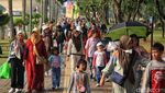 Anak Sekolah Masih Libur, Monas Ramai Meski di Hari Kerja