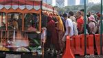 Anak Sekolah Masih Libur, Monas Ramai Meski di Hari Kerja