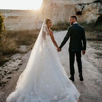 Pernikahan pasangan pesohor ini jadi sorotan fans karena digelar setelah De Gea hengkang dari Manchester United dan berstatus bebas transfer setelah kontraknya habis. Foto: Instagram