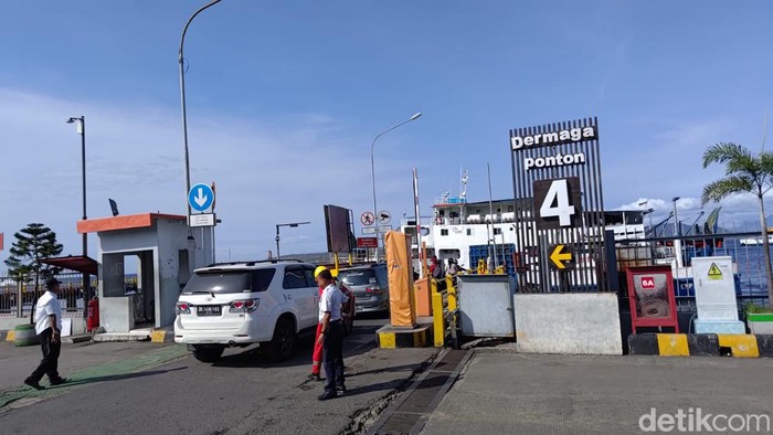 Dermaga ponton Banyuwangi