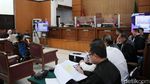 Pakai Kursi Roda, Eks Pacar Mario Bersaksi di Sidang Penganiayaan David