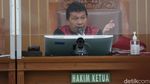 Pakai Kursi Roda, Eks Pacar Mario Bersaksi di Sidang Penganiayaan David