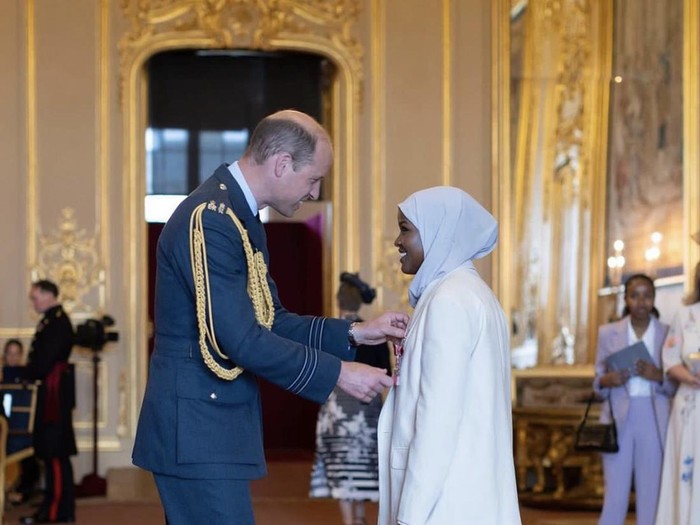 Hijabers Jawahir Roble meraih MBE Awards.