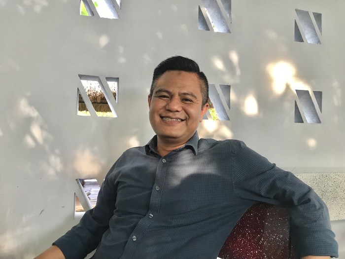 Ketua DPD Partai Demokrat NTB Indra Jaya Usman alias IJU saat ditemui pada Selasa (4/7/2023) di Mataram. Foto: Helmy Akbar / detikBali