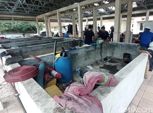 Pilu Damkar Kota Tasik, Buat Sendiri hingga Mulung APD dari Bandung