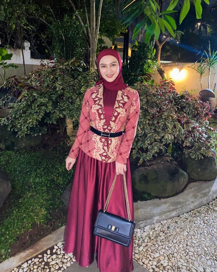 melody laksani melody laksani