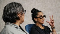 Isabel dan Alfredo Aquilizan berbicara tentang arti rumah dan migrasi global yang membuat mereka kerap tinggal berpindah-pindah. Foto: Pradita Utama/ detikcom