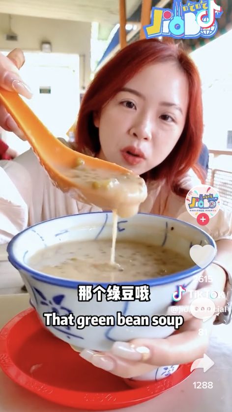 Murah! Bubur Manis Jualan Nenek di Singapura Ini Hanya 1 Dollar