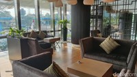 Kencana Lounge Aston Priority Simatupang Hotel & Conference Center sudah seperti restoran mahal lain yang menyajikan masakan spesial Indonesia. detikTravel sempat mencoba beberapa masakan dan terbilang menggugah selera.