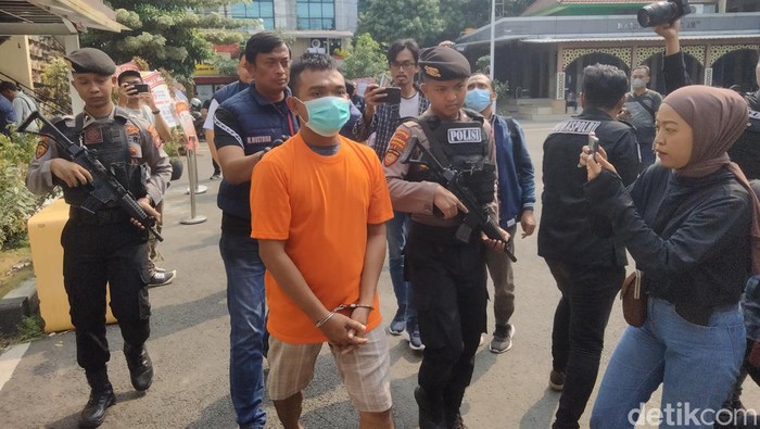 pembunuhan di surabaya