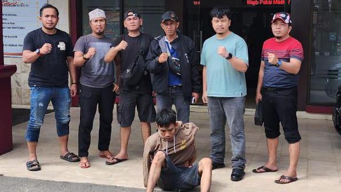 Polisi menangkap pelaku pembunuhan di Pangkep, Sulsel.