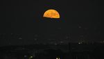 Potret Supermoon Pertama Tahun 2023 di Berbagai Negara