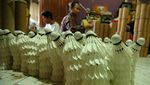 Melihat Produksi Kok di Tegal