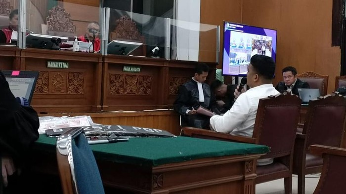 Shane Lukas Menangis di Sidang Ngaku Menyesal (Mulia Budi-detikcom)
