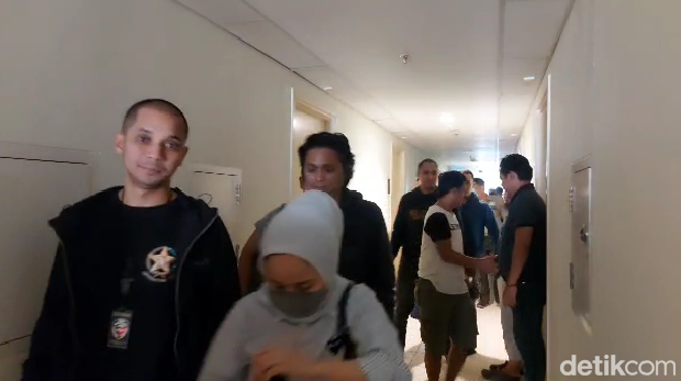 Si Kembar Rihani ditangkap di apartemen di kawasan Serpong, Tangerang