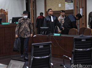 Eks Menkominfo Johnny Plate Jalani Sidang Putusan Sela Kasus BTS Hari Ini