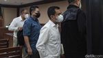 Foto-foto Terdakwa Korupsi BTS Kominfo Hadapi Dakwaan