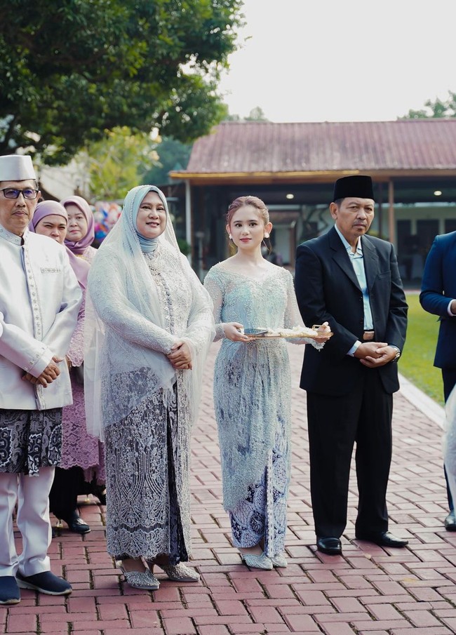 “So sweet, insya Allah calon pengantin 2024,” doa netizen. Foto: Instagram/@tissabiani