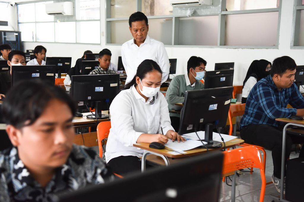 Ujian Tulis Berbasis Komputer untuk jalur Seleksi Mandiri Masuk Perguruan Tinggi Negeri (SMM PTN-BARAT) 2023.