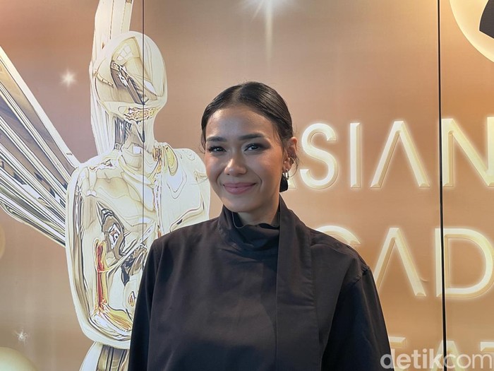 Adinia Wirasti