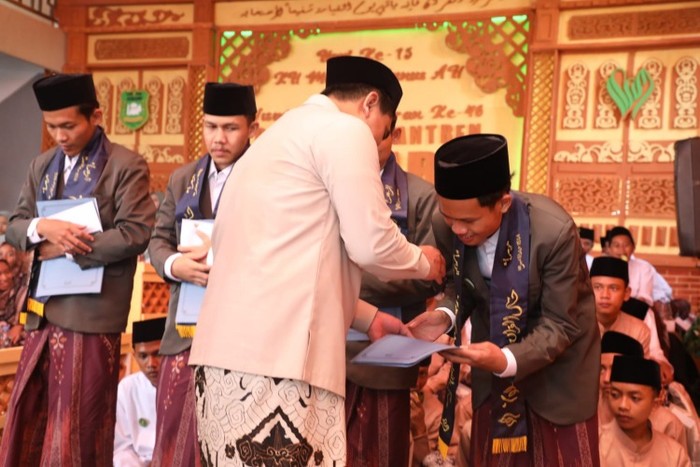 Bisyaroh buat Santri