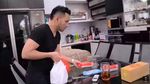 Momen Judika Makan Bareng Istri hingga Rekan Artis