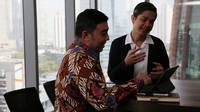 Madina menawarkan kemudahan untuk nasabah korporasi dalam hal manajemen kas dan akses informasi keuangan yang cepat dan real time. 