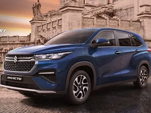Suzuki Invicto Kembaran Innova Zenix Resmi Meluncur, Segini Harganya