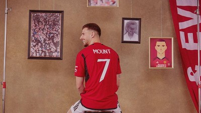 Nomor 7 MU: Mason Mount Warisi Jersey Beckham Hingga Ronaldo