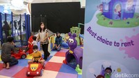 Selain booth ada pula berbagai fasilitas khusus untuk ibu hamil dan ibu menyusui.  