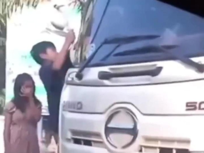 Bocil pemalak yang hendak pukul sopir truk asal Jakarta ditangkap.