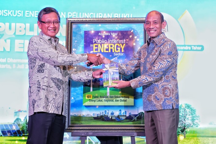 Peluncuran Buku Arcandra Tahar
