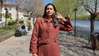 Siti Hafar Raihaanun Nabila atau dikenal sebagai Raihaanun telah membintangi banyak judul film. Beberapa yang terkenal adalah Badai Pasti Berlalu, 27 Steps of May, dan Twivortiare. Foto: Instagram raihaanun