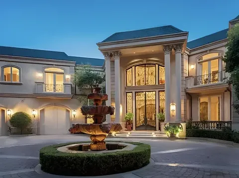 Rumah Taylor Swift via House and Design