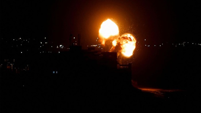 Militer Israel mendeteksi sedikitnya lima roket ditembakkan dari Jalur Gaza ke wilayahnya, saat pasukannya ditarik mundur dari Jenin, Tepi Barat, Rabu (5/7/2023). Rentetan serangan roket itu diklaim berhasil dicegat oleh sistem pertahanan udara Israel, dengan serangan balasan dilancarkan ke Jalur Gaza.