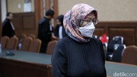 Kami belum siap baca putusan hari ini. Kami akan tunda untuk pembacaan putusan satu minggu. Mohon maaf karena kemarin ada libur bersama, jadi kami belum sempat menyelesaikan putusan, ujar Rianto di PN Tipikor, Jakarta, Rabu (5/7/2023). 